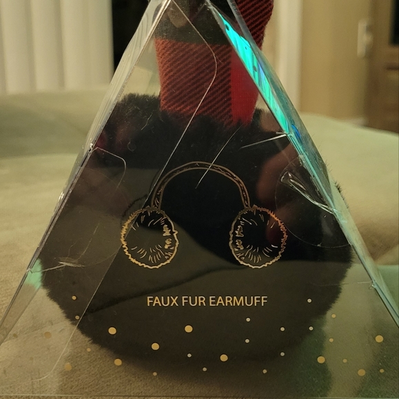 BCBGeneration Faux Fur Earmuff - Picture 5 of 5